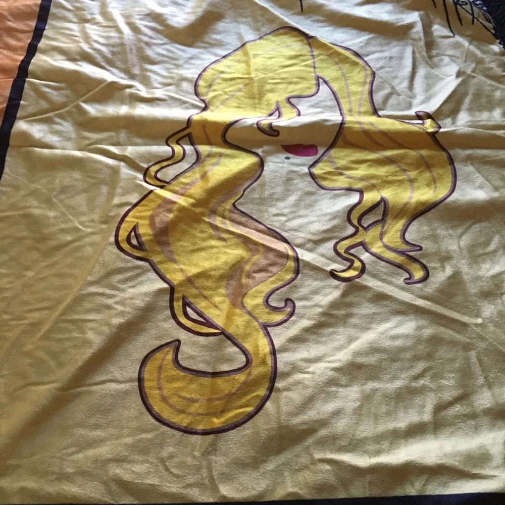 Hocus Pocus Oversized Throw